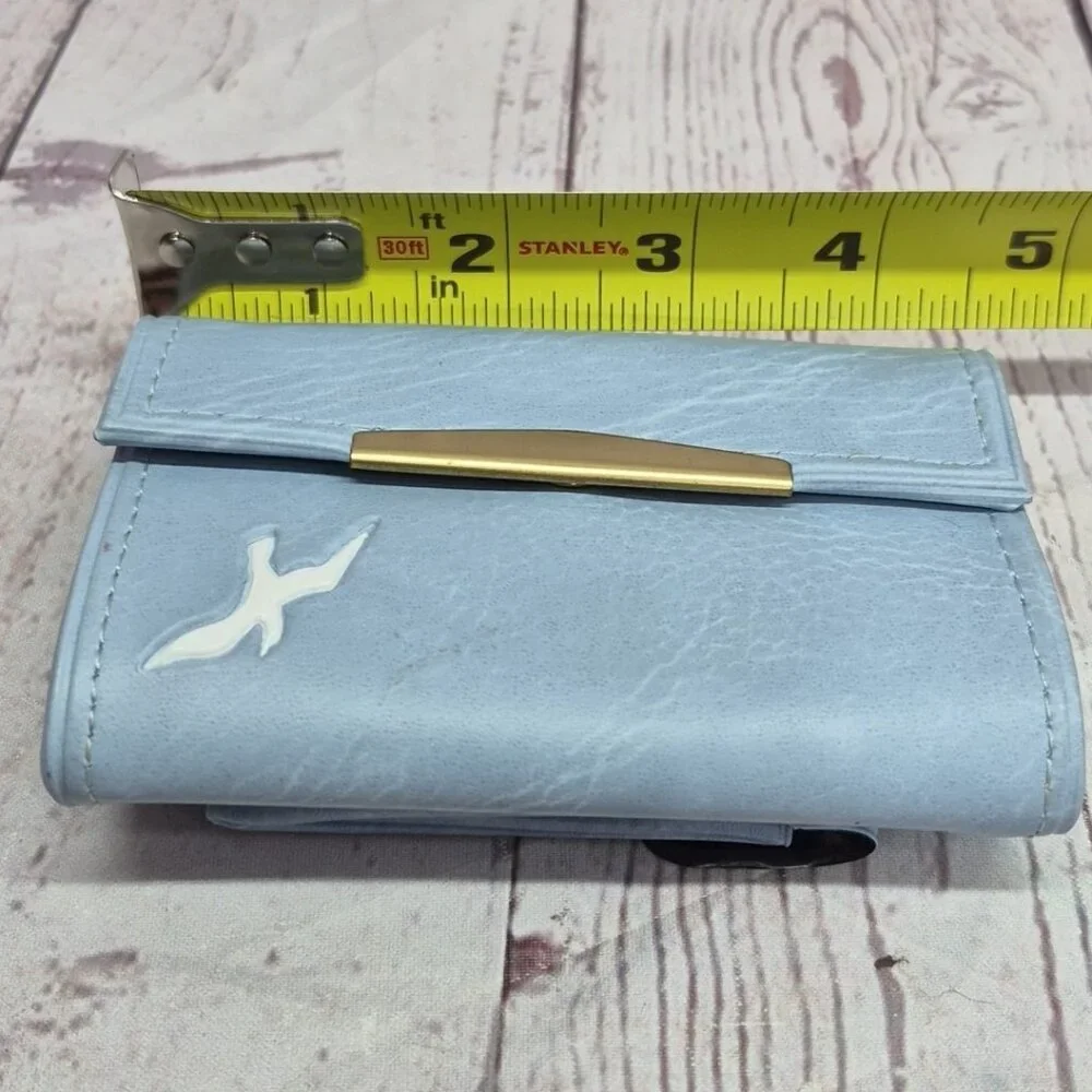 VTG Leggs Womens Wallet Light Blue Bird Motiff Photo Insert Snap Closure Pouches